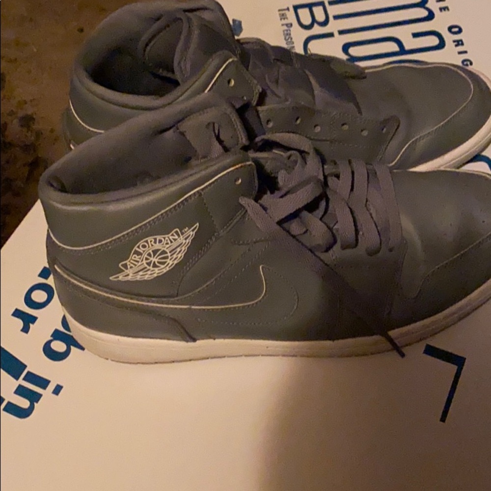 Jordan 1